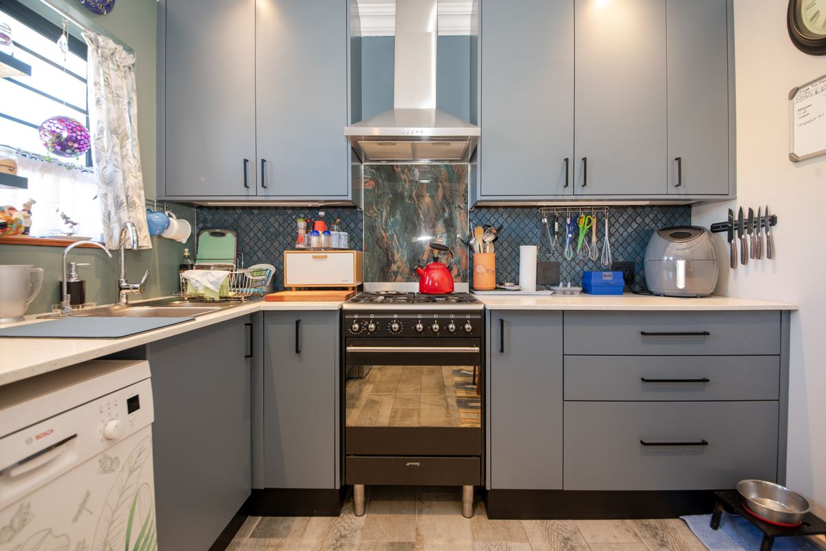 Immaculate, Move-In Ready 2-Bedroom Home in Pringle Bay For Sale - Designed for Easy Living - Photo 5