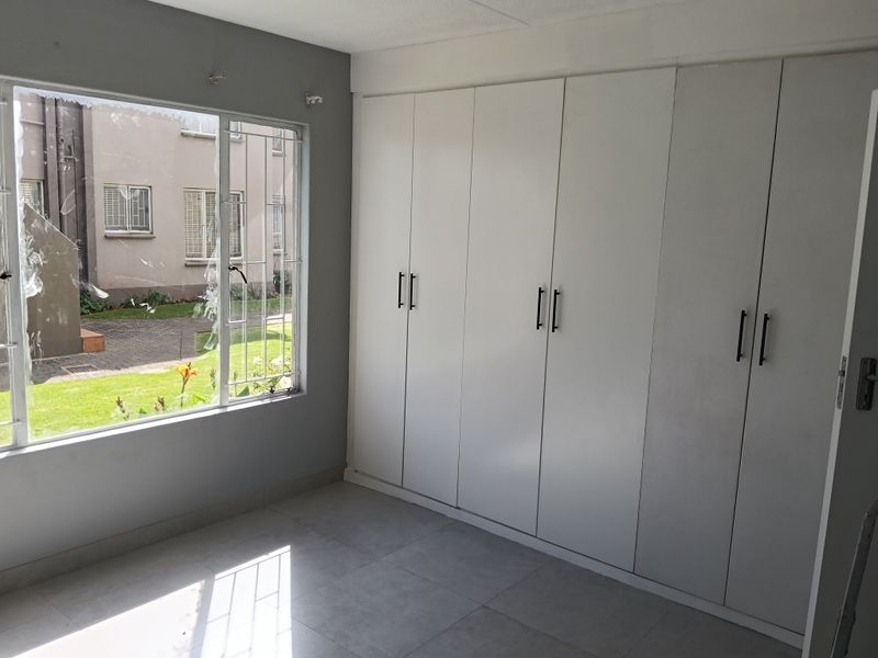 Renovated Home For Individual or Small Family In Great Location - Photo 5