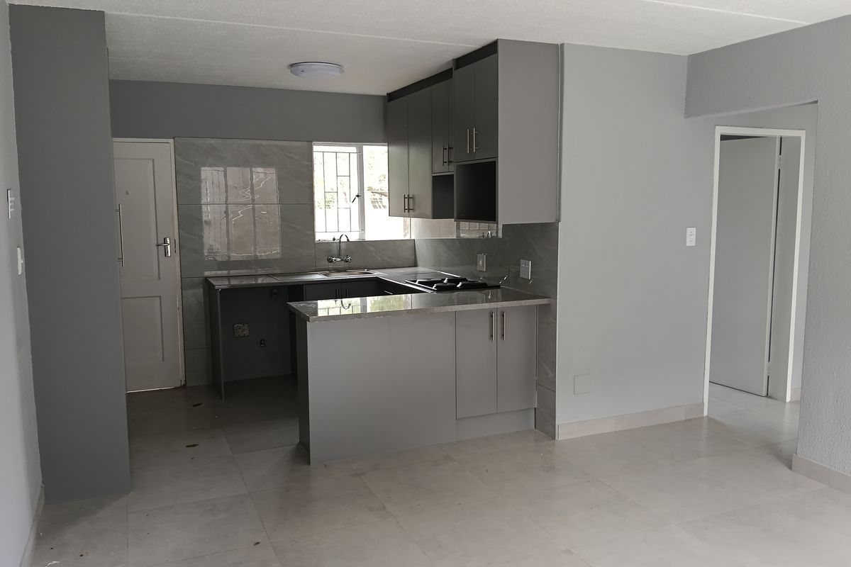 Renovated Home For Individual or Small Family In Great Location - Photo 3