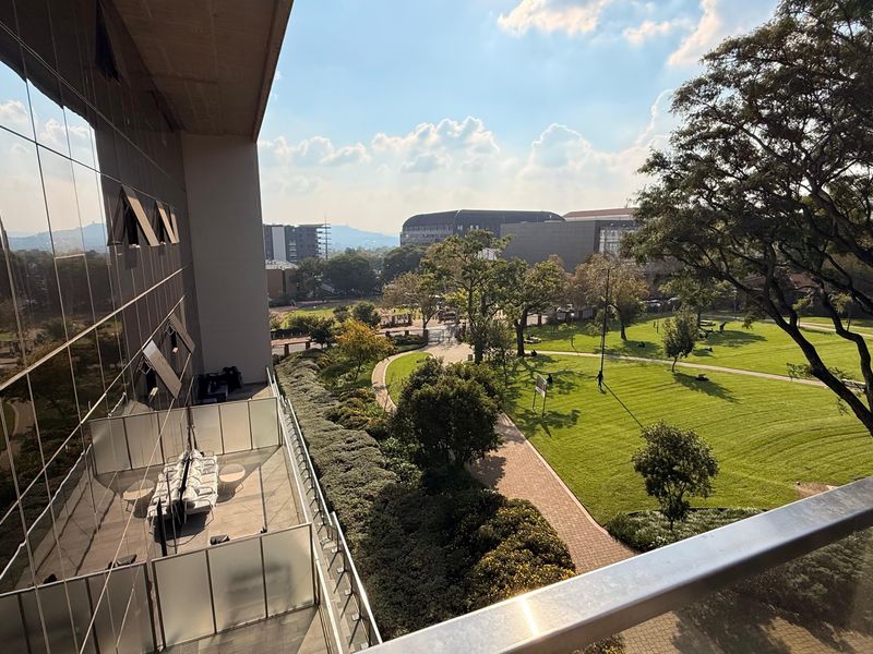 Stylish City Pad in Park Central - Photo 10