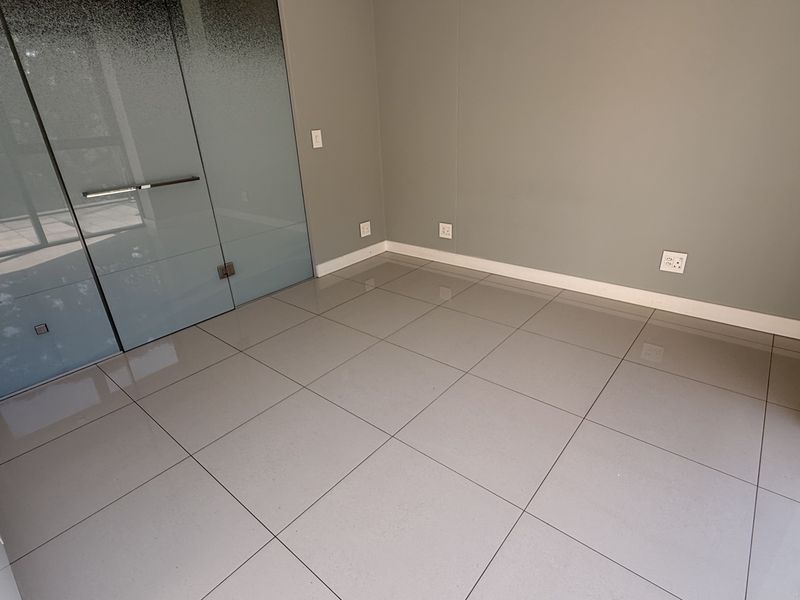 Stylish City Pad in Park Central - Photo 7