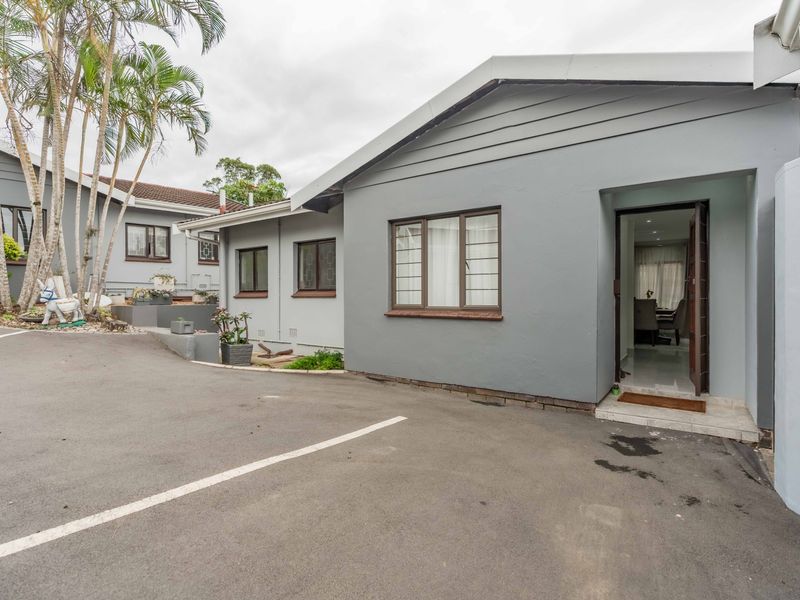 Ultra-modern townhouse in Westville - Photo 2