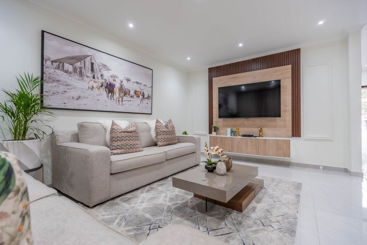 Ultra-modern townhouse in Westville - Photo 3