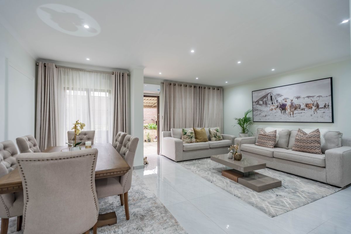 Ultra-modern townhouse in Westville - Photo 2