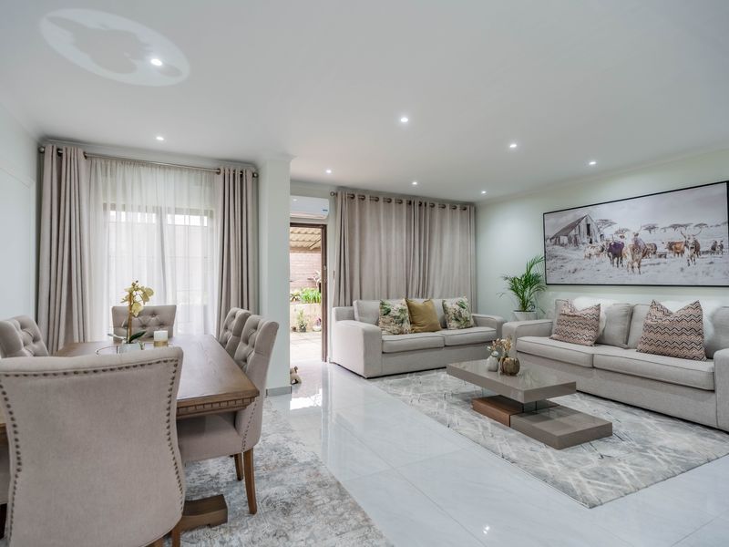 Ultra-modern townhouse in Westville - Photo 9