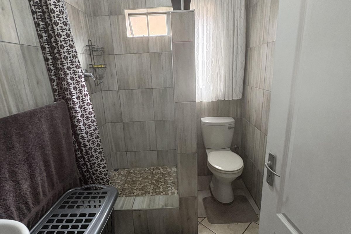 Neat 2 bedroom home Ideal for starter - Photo 5