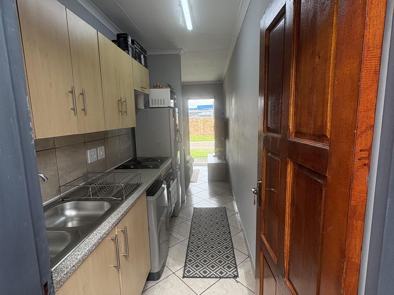 Neat 2 bedroom home Ideal for starter - Photo 7