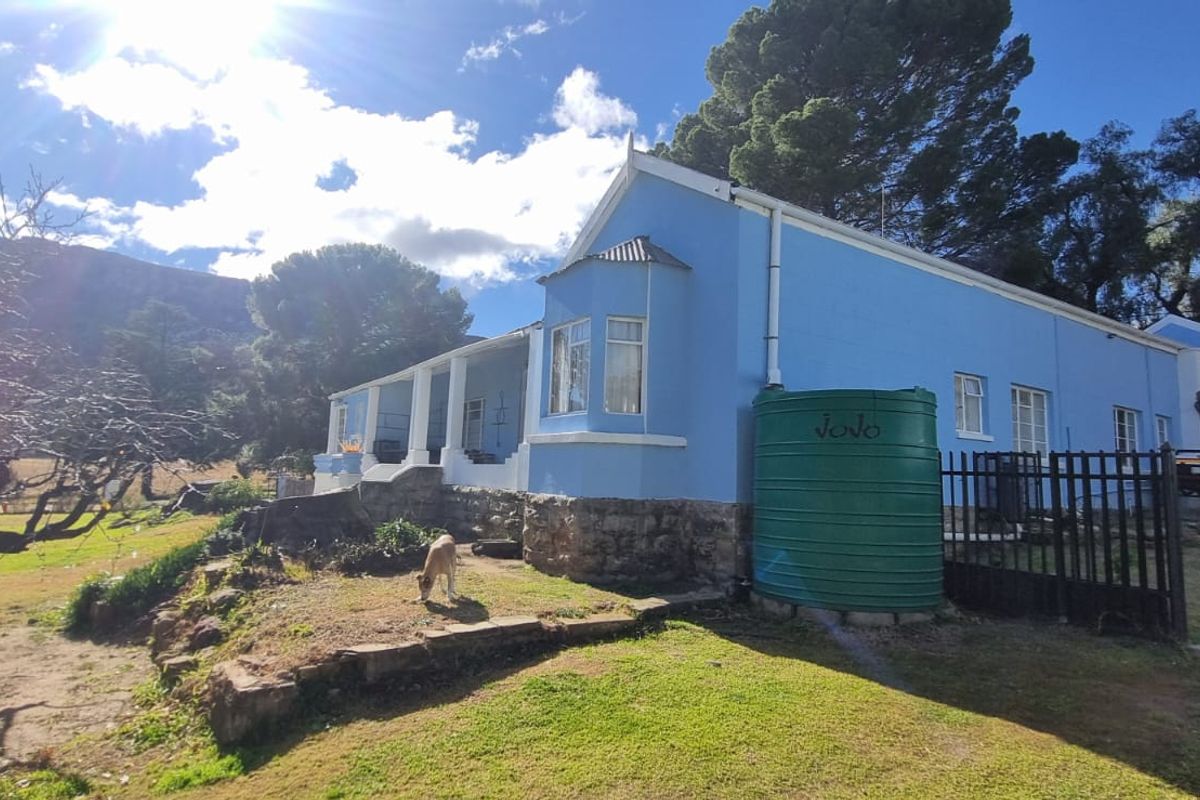 Dual-Home Investment Opportunity with Guesthouse Potential in Mountainous Lady Grey - Photo 4