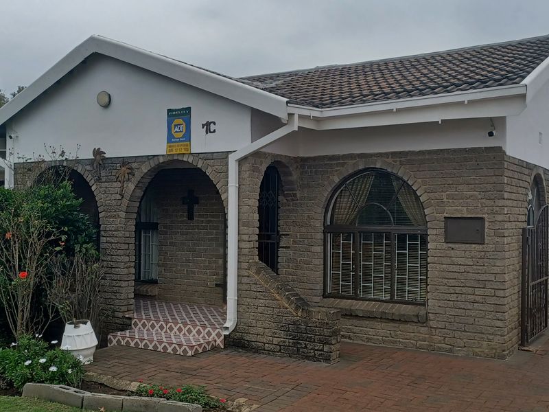 Beautifull 3 bedroom house in quiet area in Lennoxto - Photo 2