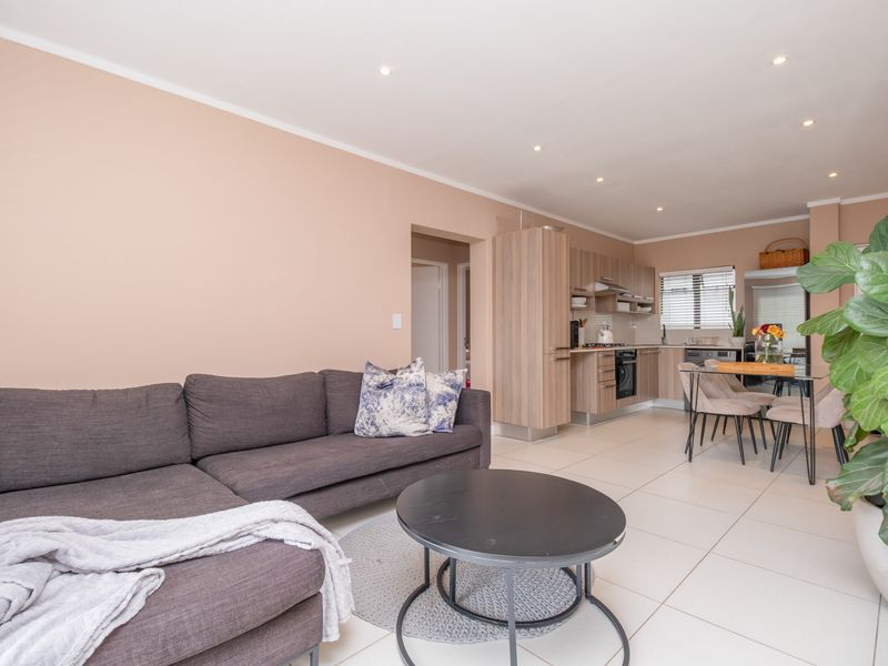 Ground-floor ease. Private garden living. Effortless convenience. - Photo 8