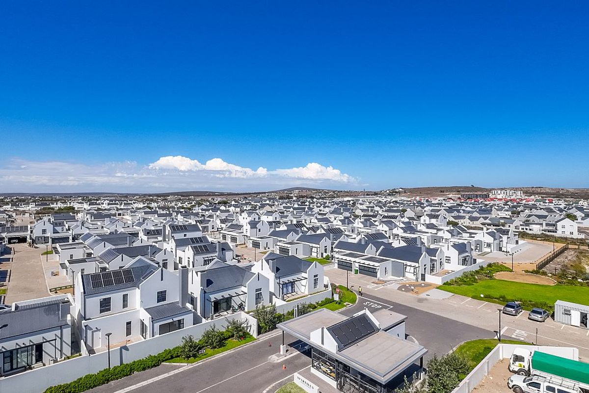 Brand new 2 bedroom home in Spartikus Lifestyle Estate Langebaan - Photo 4