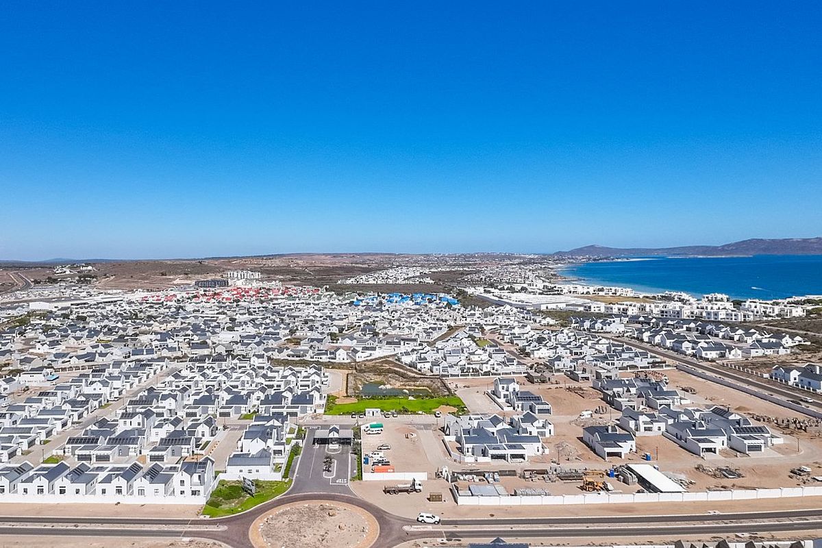 Brand new 2 bedroom home in Spartikus Lifestyle Estate Langebaan - Photo 3