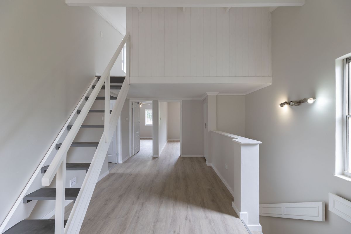 Newly Renovated - 4 Bedroom Corner unit at The Cove - Photo 5