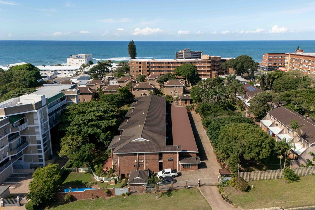 2-bedroom Apartment On Auction in Scottburgh Central - Photo 2