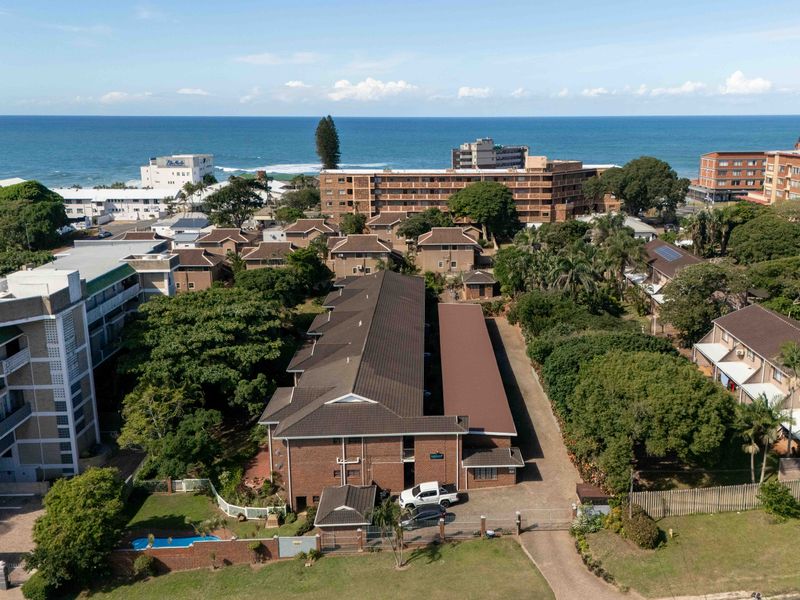2-bedroom Apartment On Auction in Scottburgh Central - Photo 2