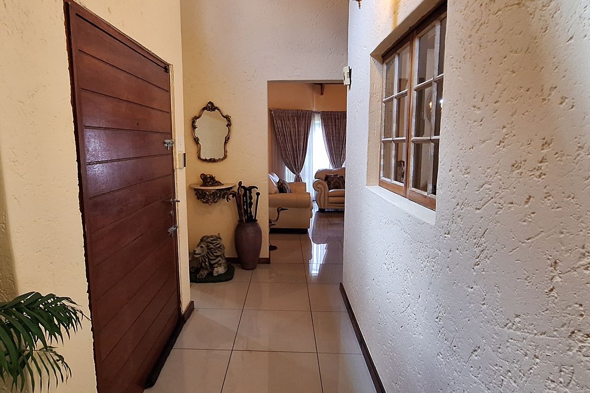 Stunning family home!!!!! - Photo 3