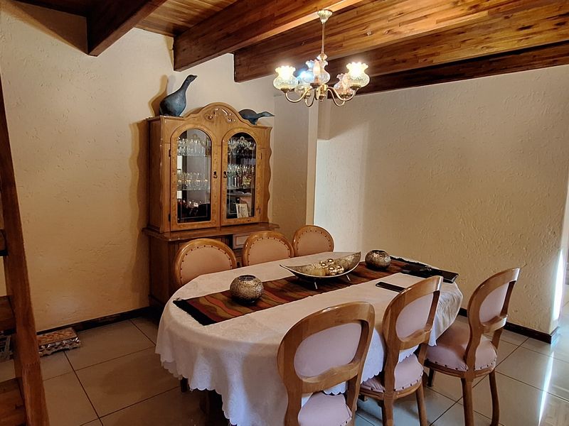 Stunning family home!!!!! - Photo 9