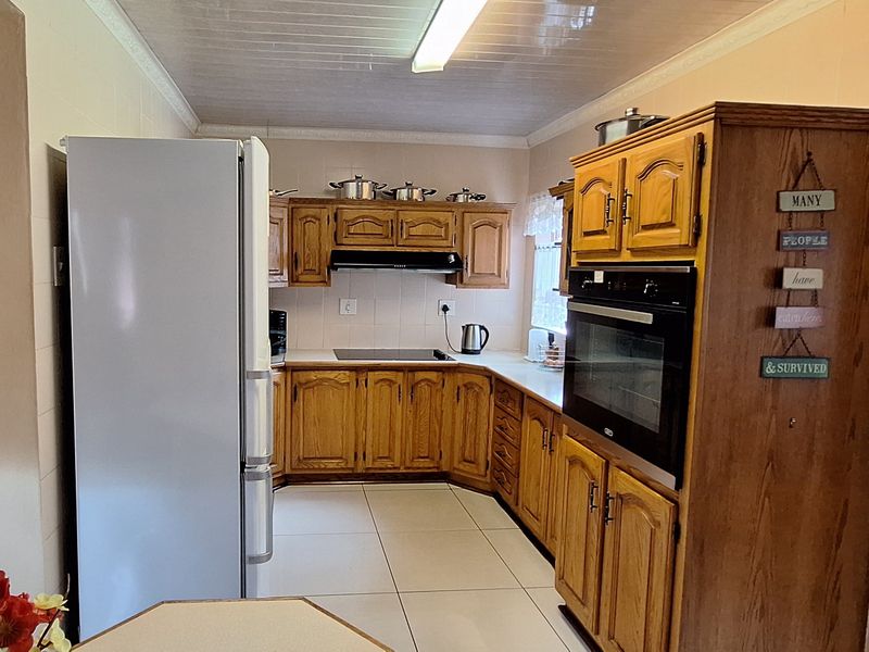 Stunning family home!!!!! - Photo 5