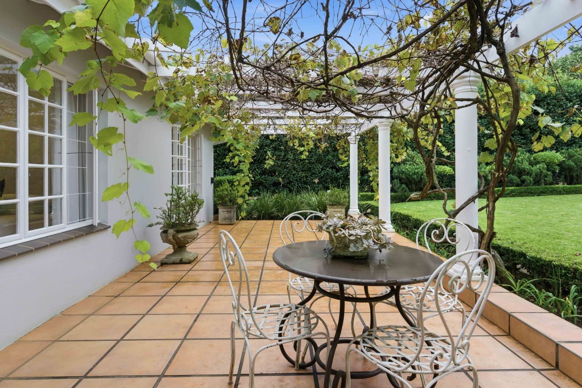Bidding to start from R2.5mil!! On Show By Appointment. LAST CHANCE TO VIEW - Photo 3