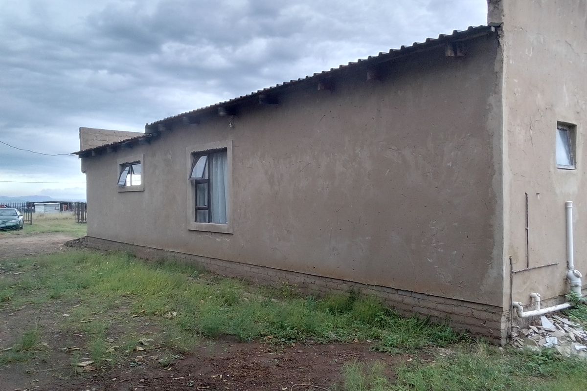 3 bedroom  house for sale - Photo 3