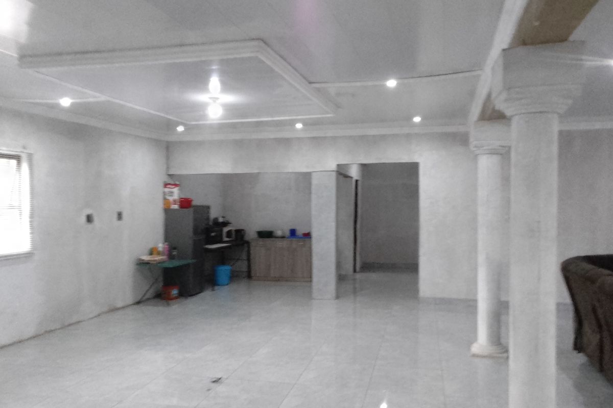 3 bedroom  house for sale - Photo 4