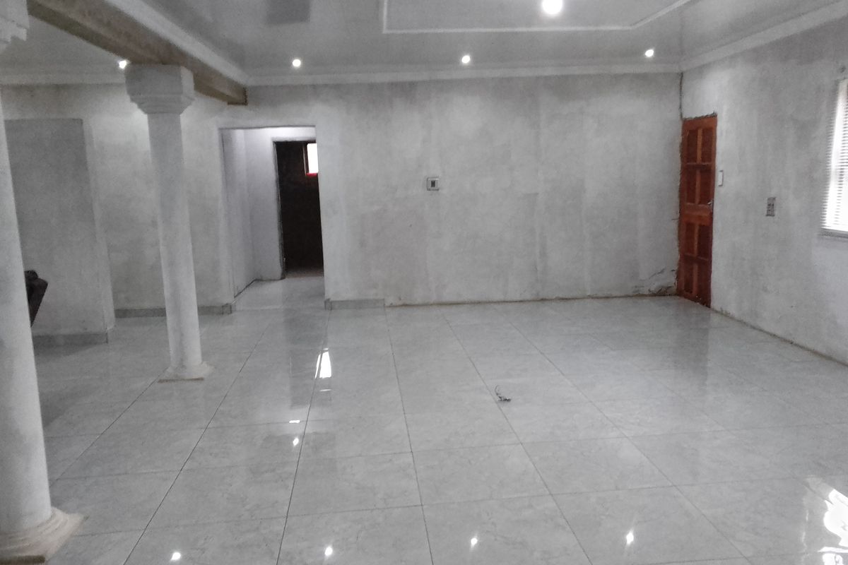 3 bedroom  house for sale - Photo 5