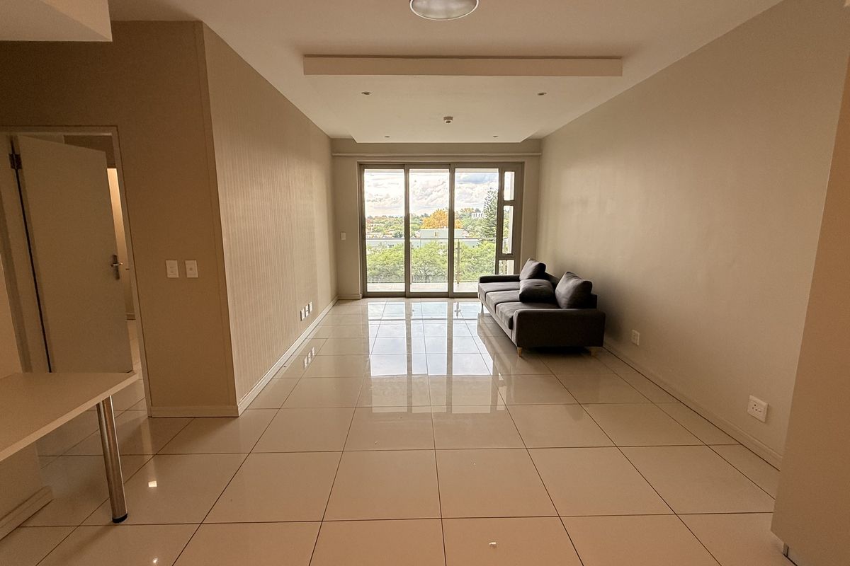 Elevate your lifestyle in the heart of Rosebank - Photo 3