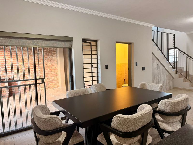 Beautiful newly built duplex townhouse - Photo 7