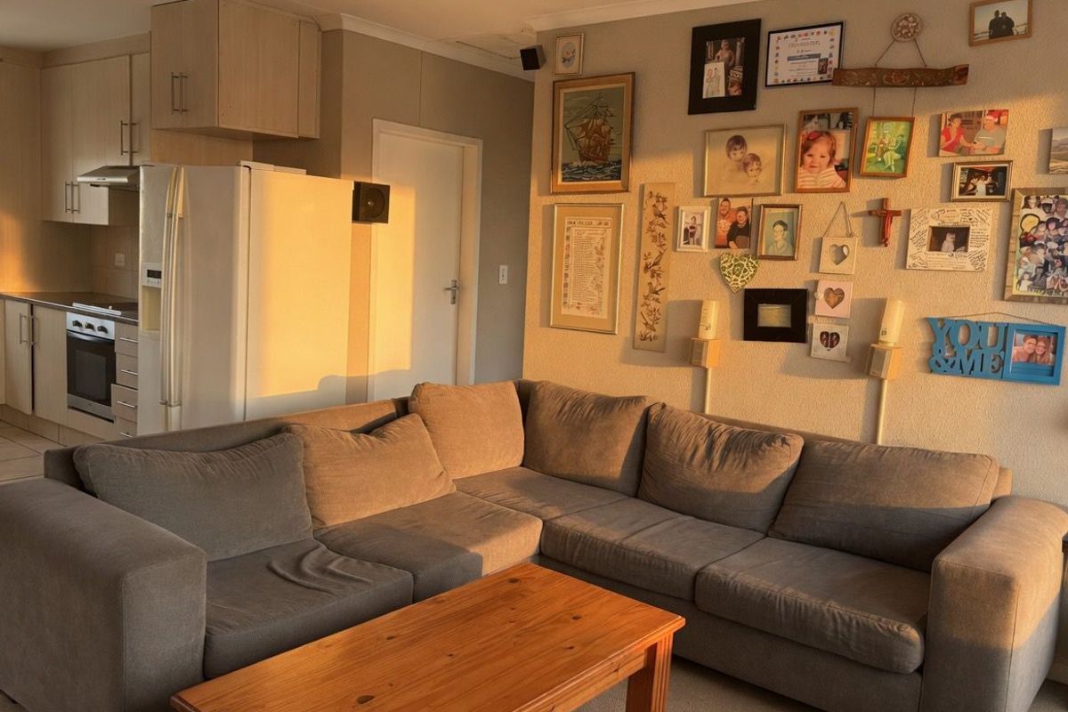 Neat & Secure 2-Bedroom Apartment in Radiokop - Photo 4