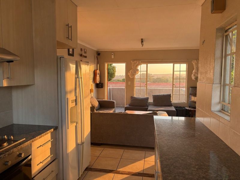 Neat & Secure 2-Bedroom Apartment in Radiokop - Photo 6