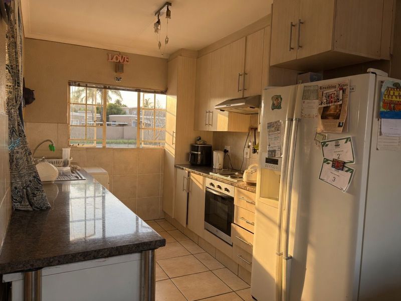Neat & Secure 2-Bedroom Apartment in Radiokop - Photo 7