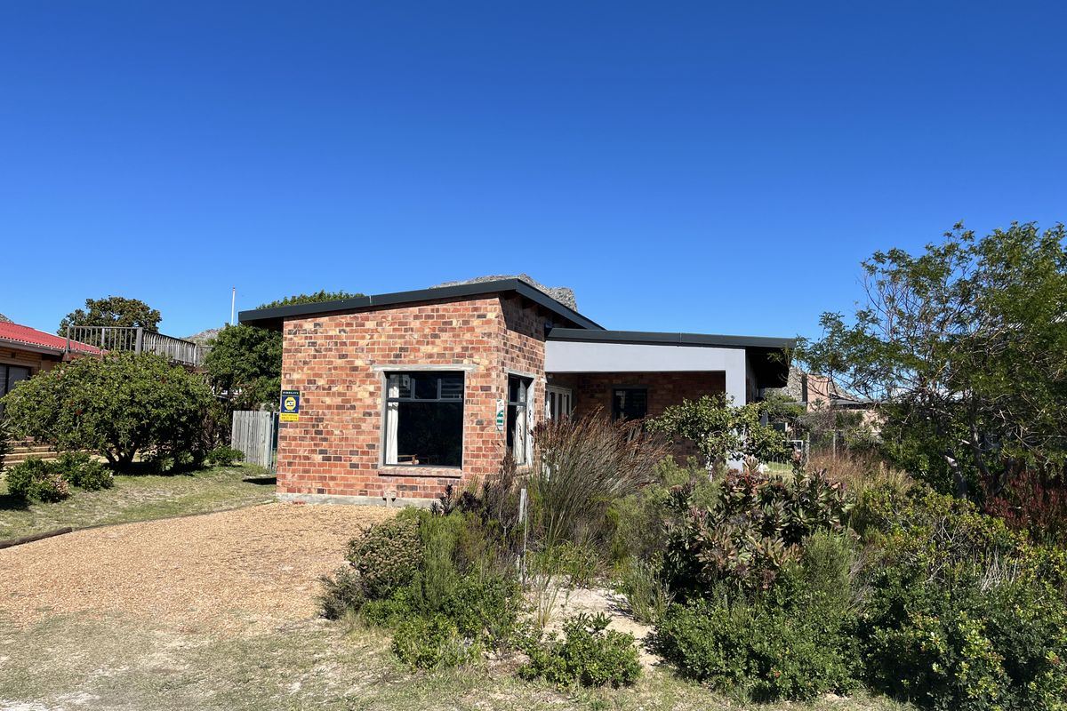 Coastal Charm Meets Tranquil Living – No. 4 Janet Road, Pringle Bay - Photo 5