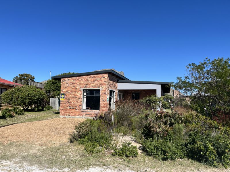 Coastal Charm Meets Tranquil Living – No. 4 Janet Road, Pringle Bay - Photo 5