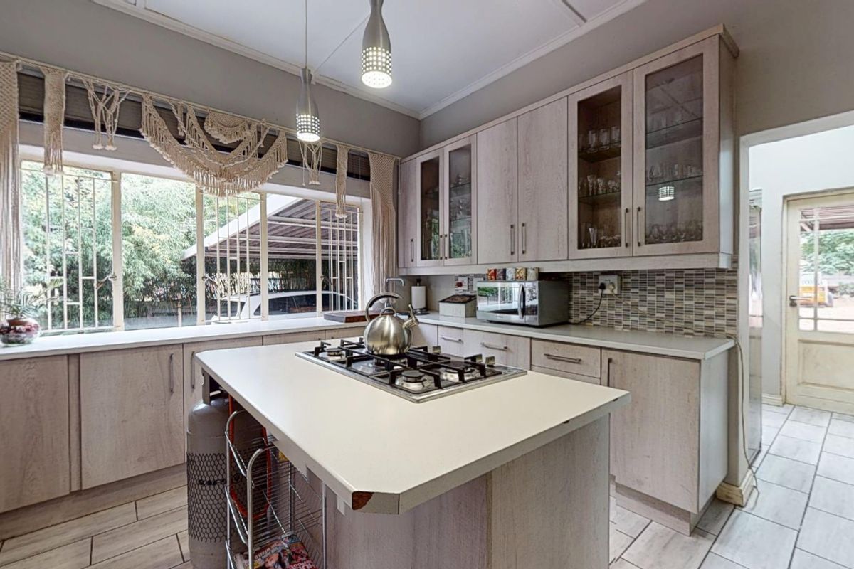 Motivated seller - perfect investment opportunity. - Photo 3