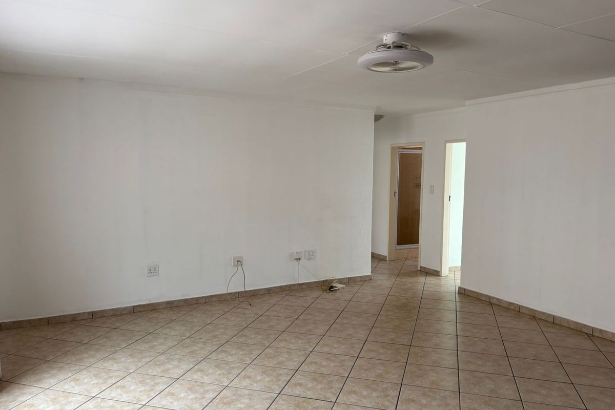 3 Bedroom House to Rent in Heidelberg Central - Photo 2
