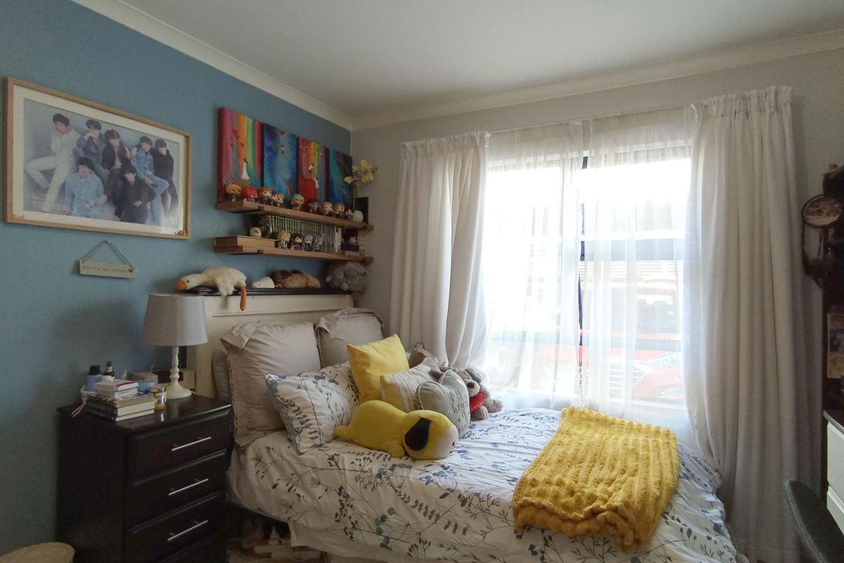 Spacious 3-Bedroom Garden Apartment | 104m2 | Secure Lifestyle Living in Modderfontein - Photo 5