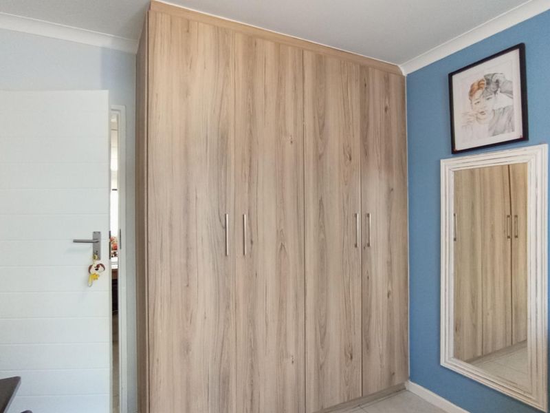 Spacious 3-Bedroom Garden Apartment | 104m2 | Secure Lifestyle Living in Modderfontein - Photo 6