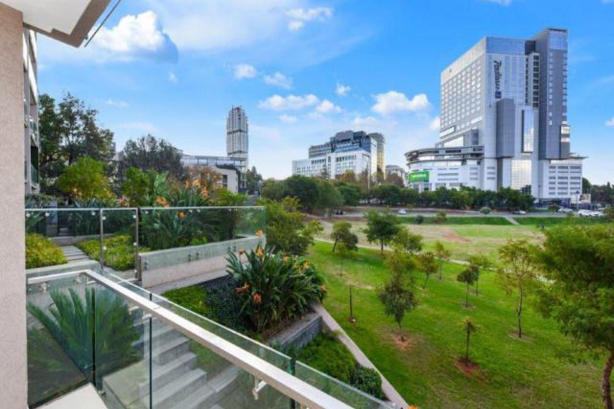 Luxury 1-Bedroom Apartment Lifestyle Living - Photo 2
