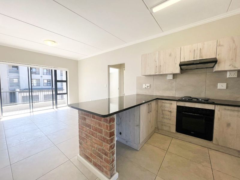 Two bedroom First Floor Unit With Balcony! - Photo 2