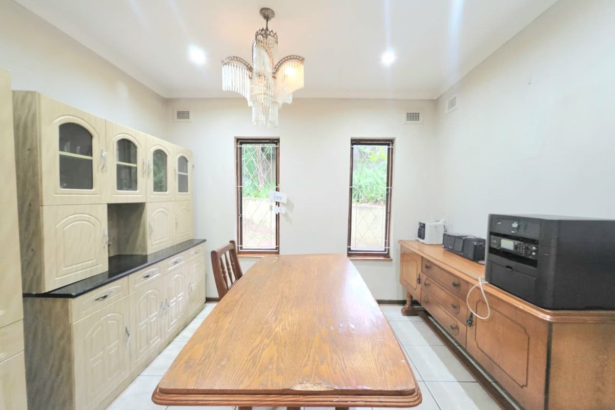3 bedroom house - Photo 4
