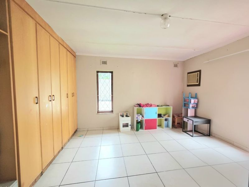 3 bedroom house - Photo 9