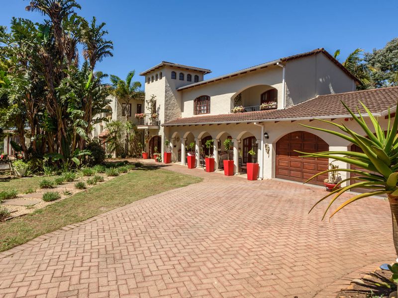 Spacious Spanish-Style Family Home with Valley Views - Photo 2