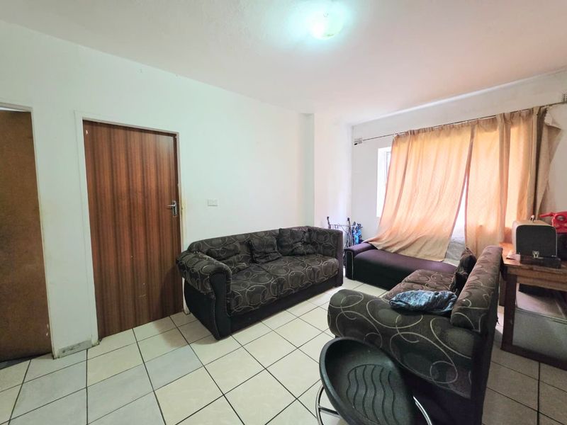 3 bedroom ground floor apartment - Photo 3