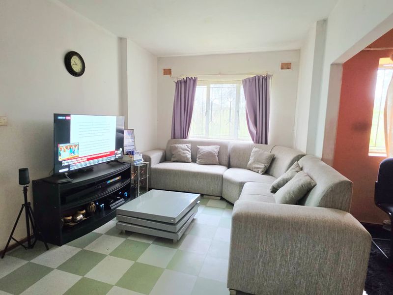 3 bedroom ground floor apartment - Photo 2