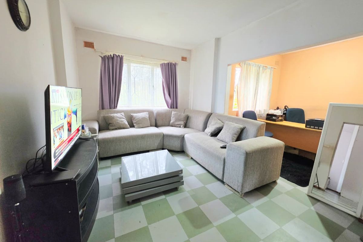 3 bedroom ground floor apartment - Photo 3