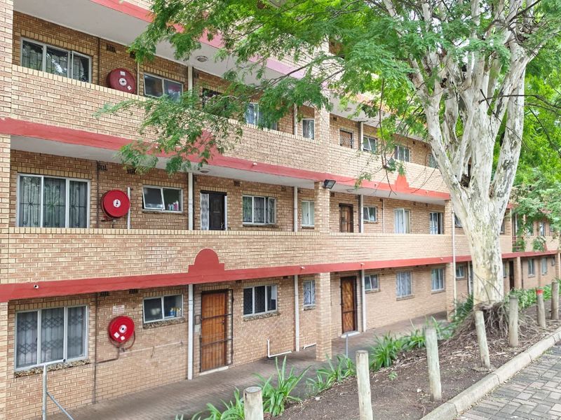 3 bedroom ground floor apartment - Photo 9