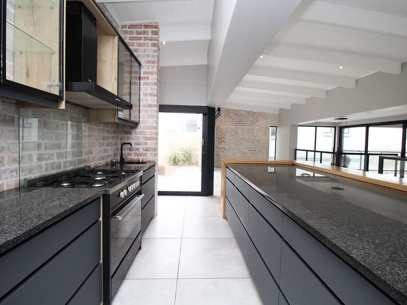 An contemporary gem with Olifantskop views in Calypso Beach Estate Langebaan - Photo 10