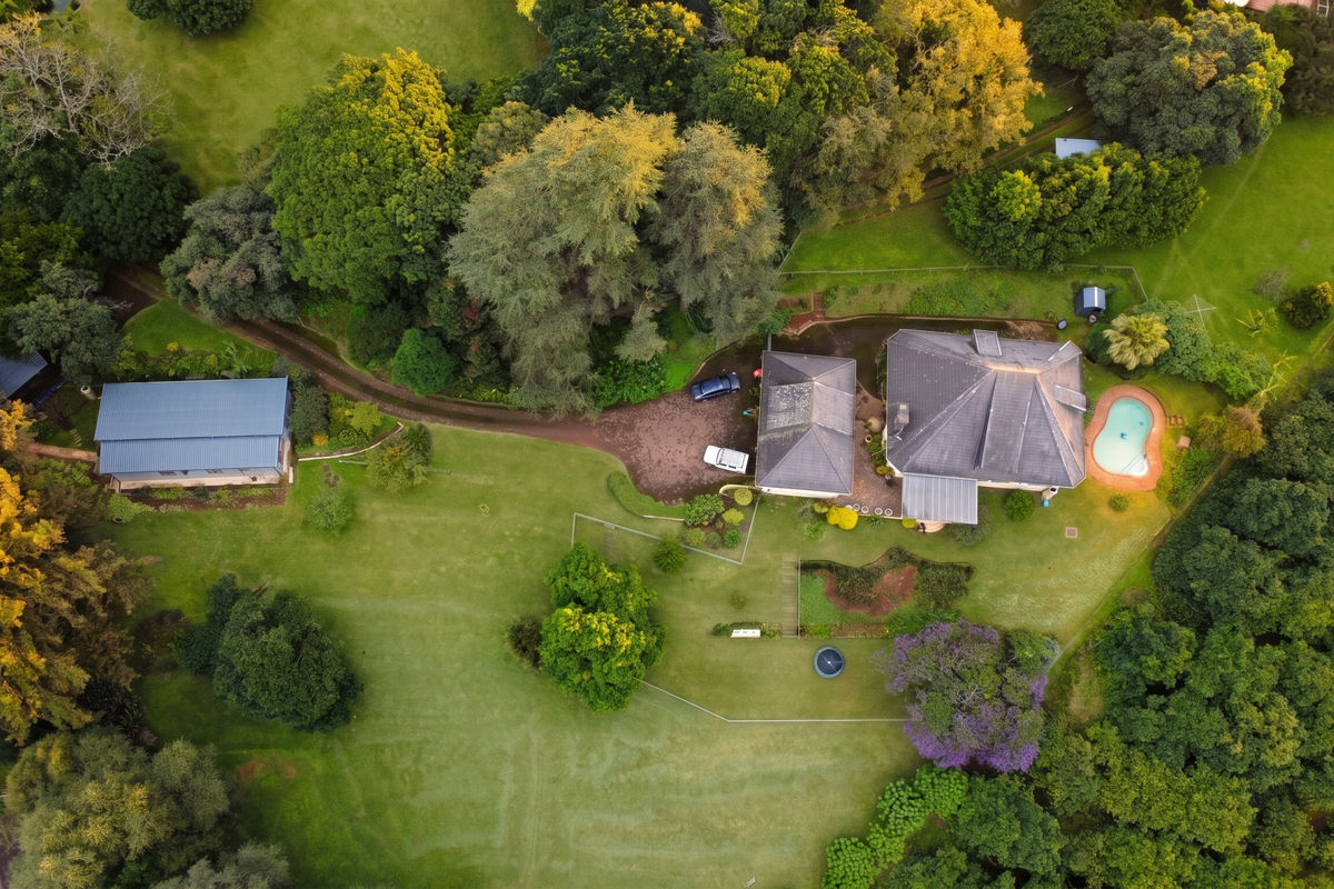 Country Charm Meets Convenience in Winterskloof - Photo 3