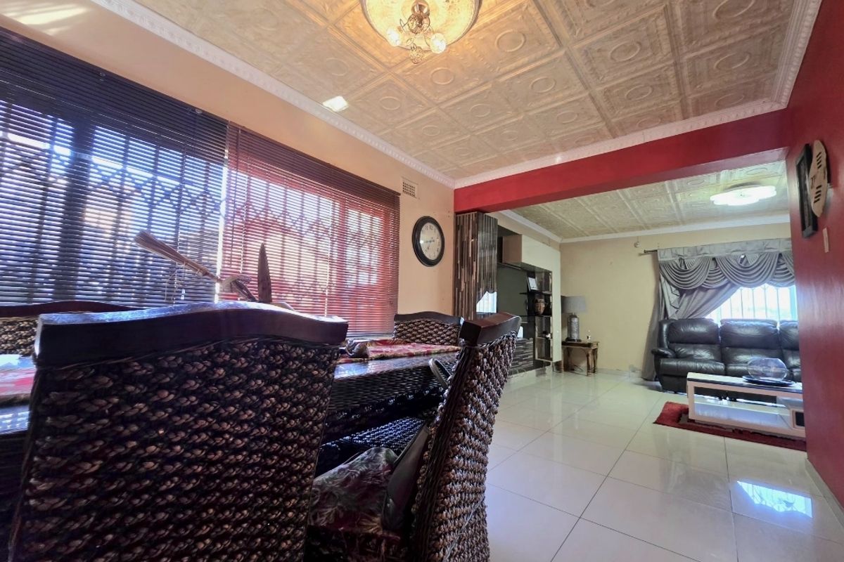 Charming Family Home with Scenic Views in Isipingo Hills!!! - Photo 4
