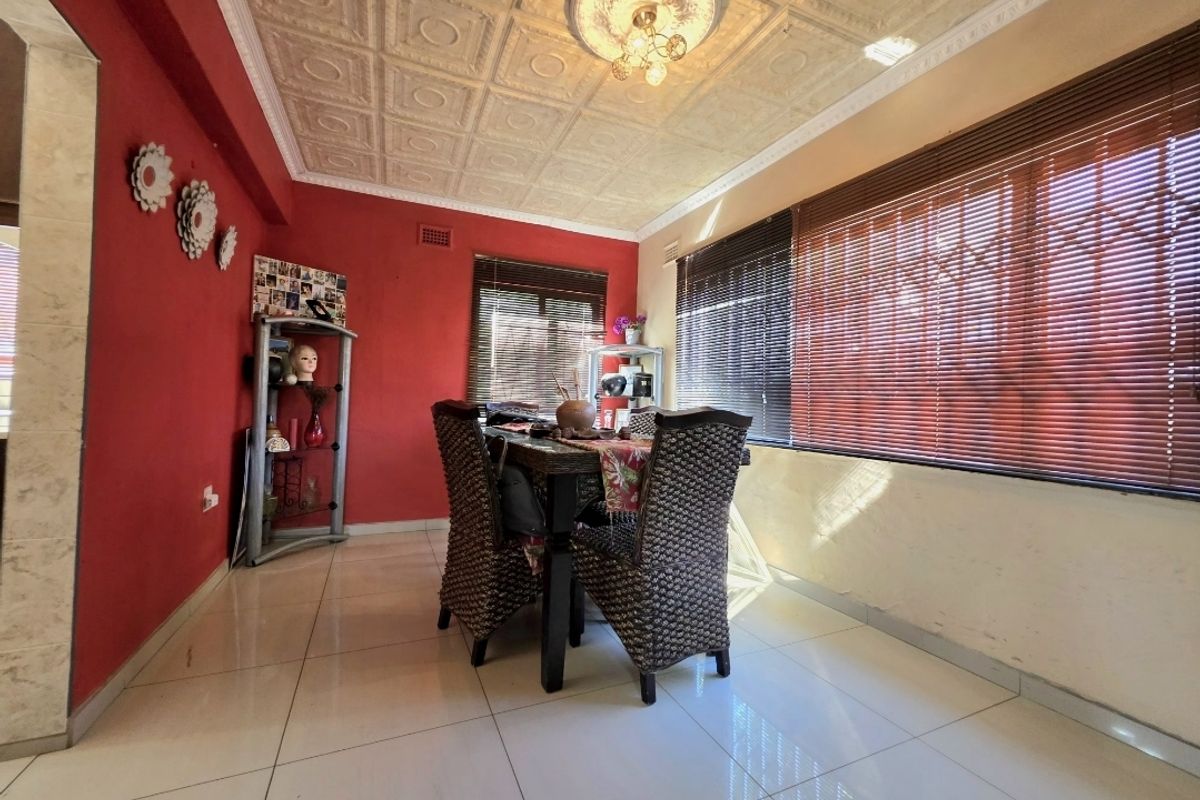Charming Family Home with Scenic Views in Isipingo Hills!!! - Photo 5